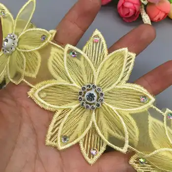 10pcs Amarelo 7,5 cm de Strass Frisado 3D Flor Bordado Guarnição do Laço de Fita DIY Tecido do Vestido de Casamento de Vestuário Costura Artesanato